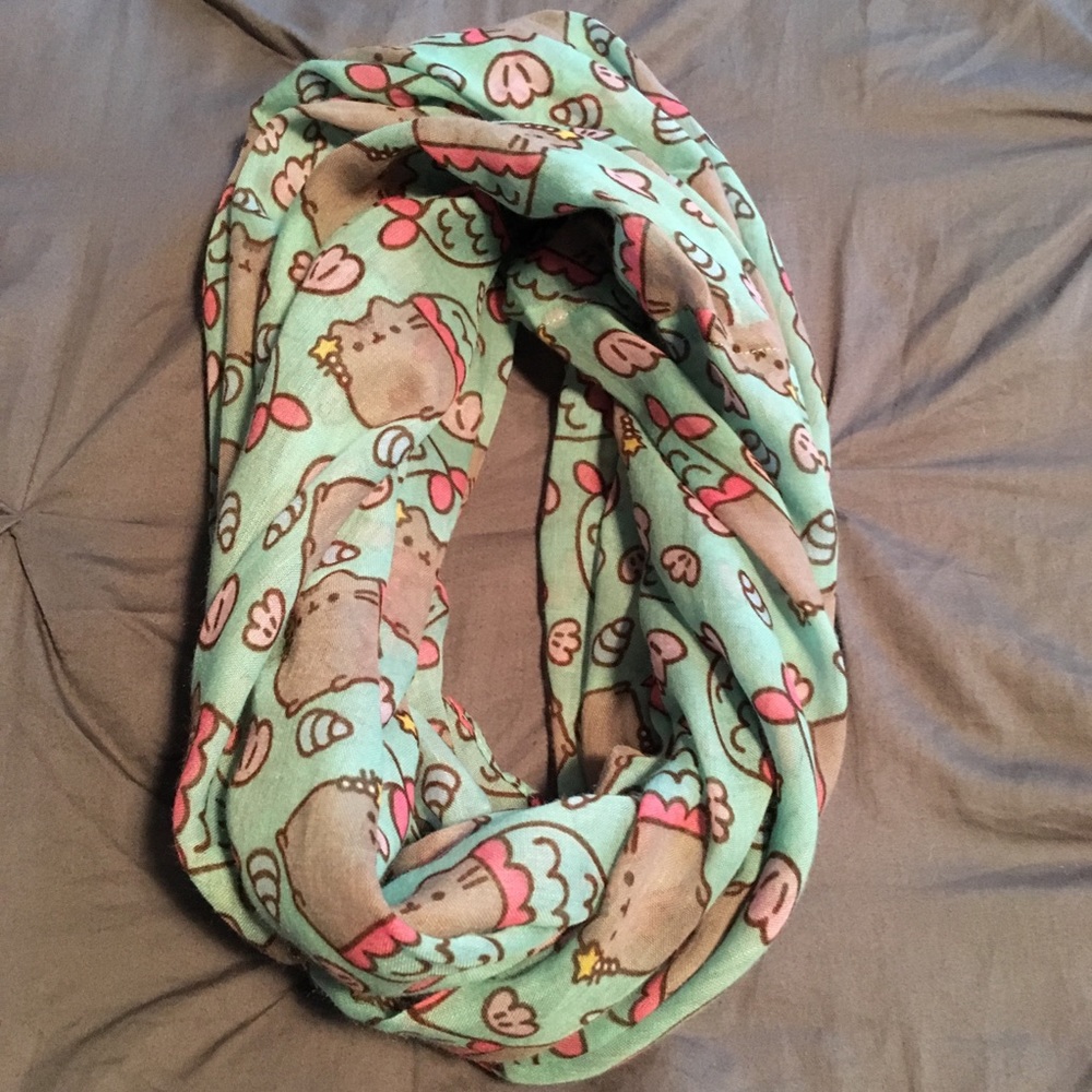 Pusheen Infinity Scarf 🧣